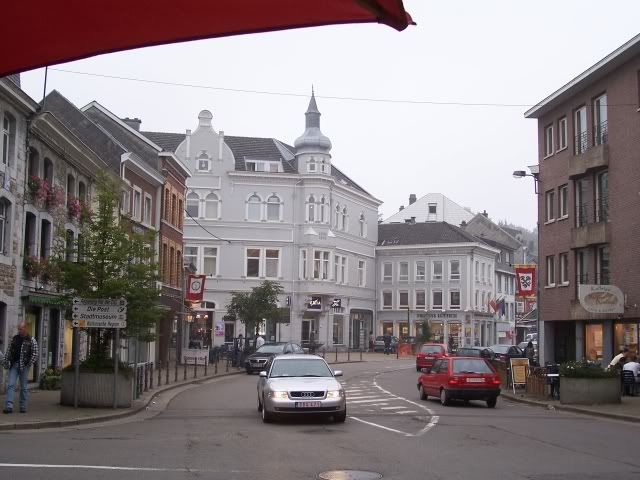 http://i108.photobucket.com/albums/n15/vlmflyer/eupen_01.jpg