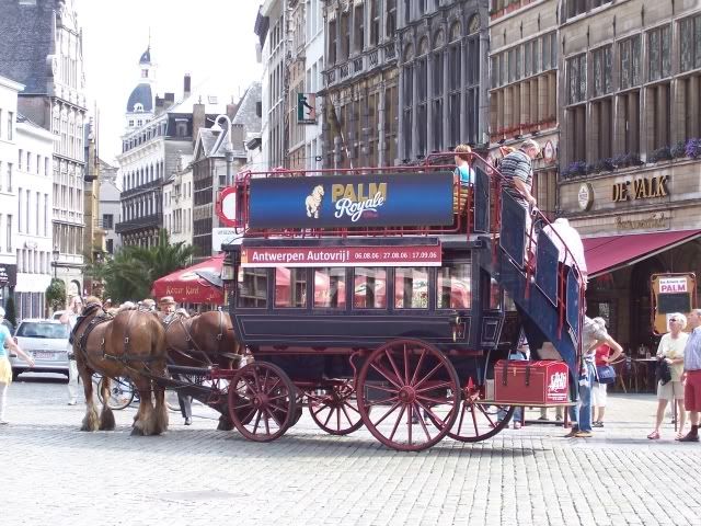http://i108.photobucket.com/albums/n15/vlmflyer/horse_cart_antwerp.jpg