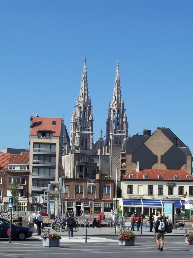 http://i108.photobucket.com/albums/n15/vlmflyer/oostende_from_station.jpg