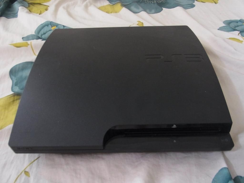 Bán Xbox 360 slim 250 đã hack chơi đĩa copy.PS3 Slim 320g CECH3001B - 3