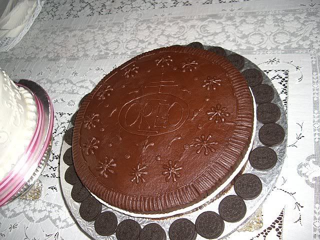 Justin\'s oreo cake!