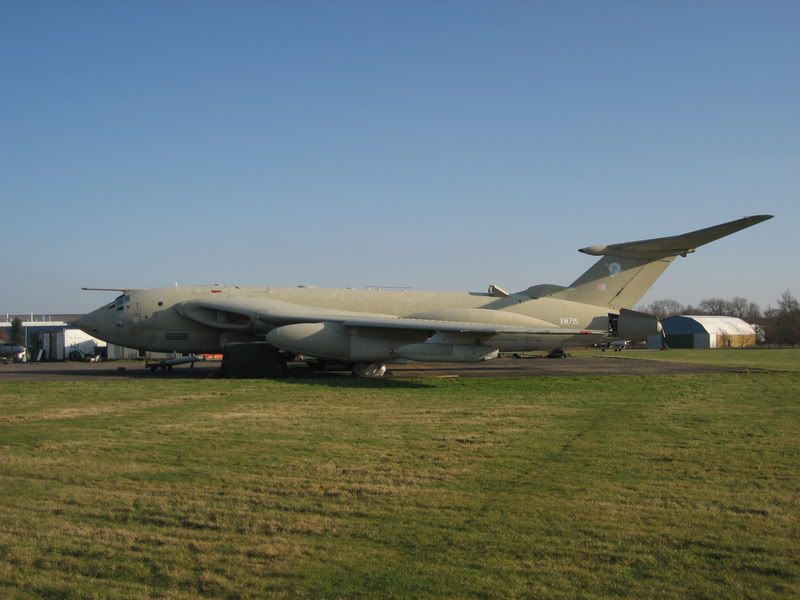http://i108.photobucket.com/albums/n24/GromitPics/Bruntingthorpe_160208/IMG_6618.jpg