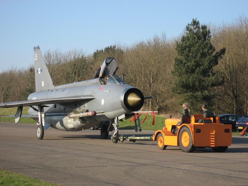 http://i108.photobucket.com/albums/n24/GromitPics/Bruntingthorpe_160208/IMG_6641-1.jpg