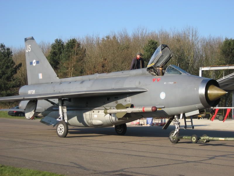 http://i108.photobucket.com/albums/n24/GromitPics/Bruntingthorpe_160208/IMG_6642.jpg
