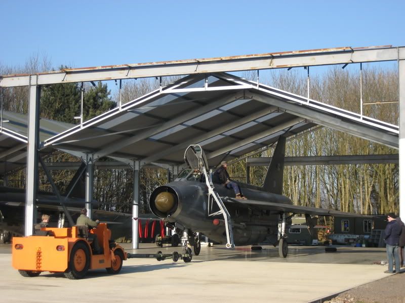http://i108.photobucket.com/albums/n24/GromitPics/Bruntingthorpe_160208/IMG_6655.jpg