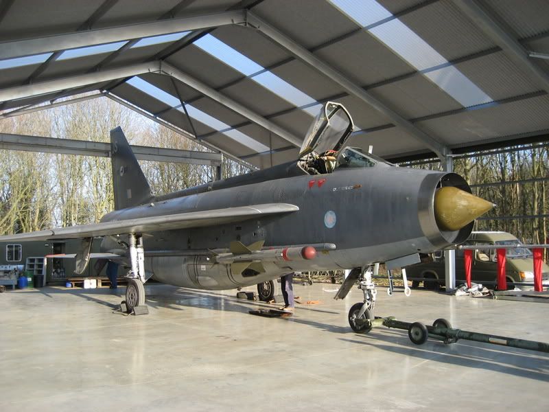 http://i108.photobucket.com/albums/n24/GromitPics/Bruntingthorpe_160208/IMG_6657.jpg
