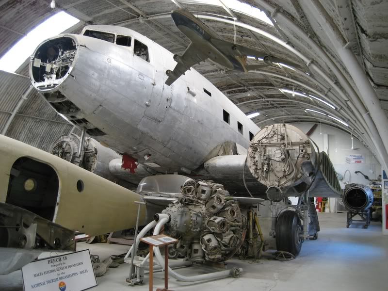 http://i108.photobucket.com/albums/n24/GromitPics/Malta%20Aviation%20Museum%20290908/IMG_6080.jpg