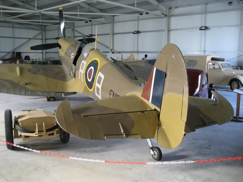 http://i108.photobucket.com/albums/n24/GromitPics/Malta%20Aviation%20Museum%20290908/IMG_6130.jpg