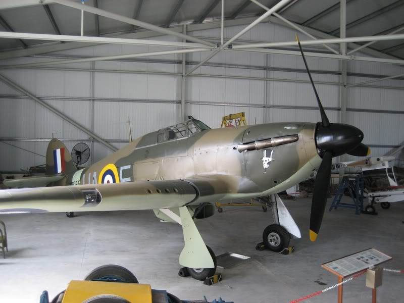 http://i108.photobucket.com/albums/n24/GromitPics/Malta%20Aviation%20Museum%20290908/IMG_6136.jpg