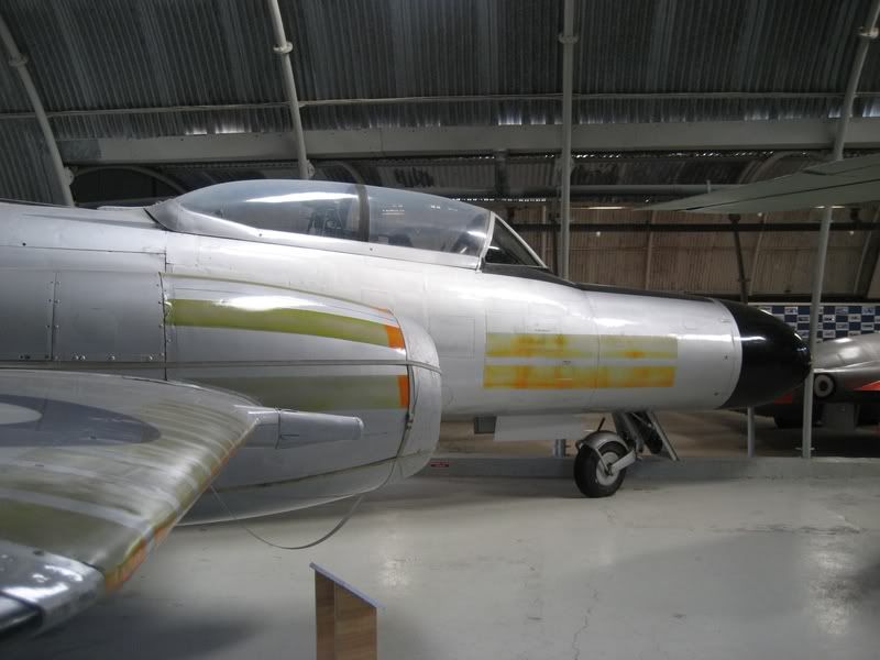 http://i108.photobucket.com/albums/n24/GromitPics/Malta%20Aviation%20Museum%20290908/IMG_6162.jpg