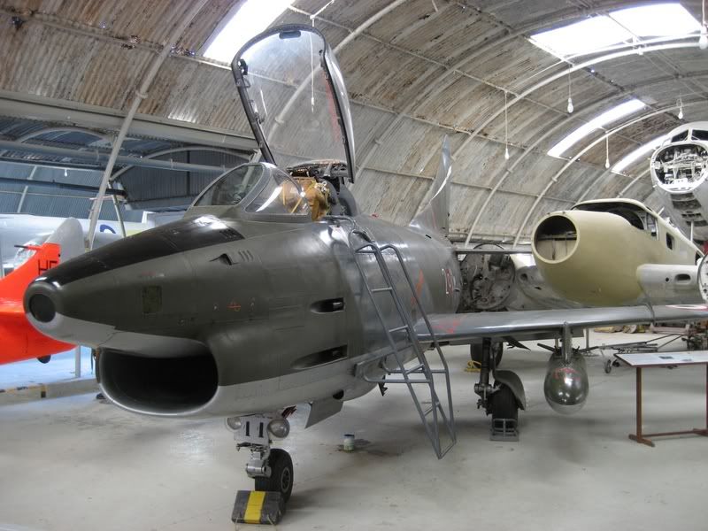 http://i108.photobucket.com/albums/n24/GromitPics/Malta%20Aviation%20Museum%20290908/IMG_6174.jpg