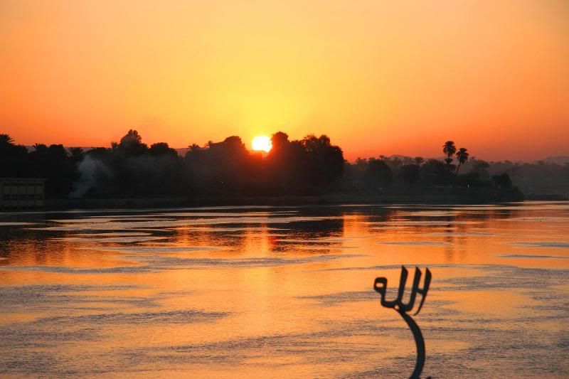 رائعة لشروق الشمس النيل 11.jpg