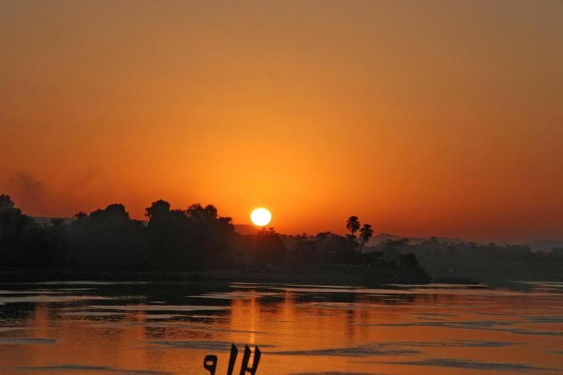 رائعة لشروق الشمس النيل 15.jpg