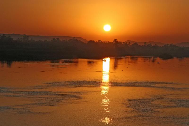 رائعة لشروق الشمس النيل 20.jpg