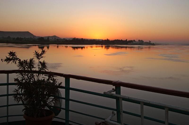 رائعة لشروق الشمس النيل 6.jpg