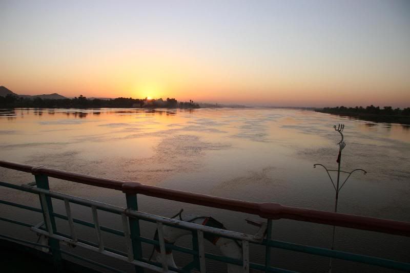 رائعة لشروق الشمس النيل 9.jpg