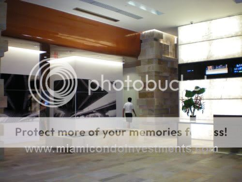500 Brickell lobby