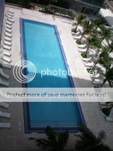 Axis swimming pool