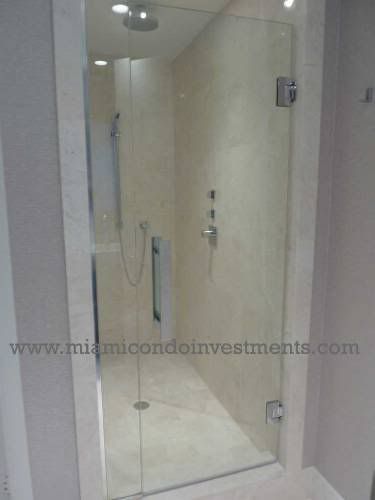 glass-enclosed shower Jade Ocean 3605